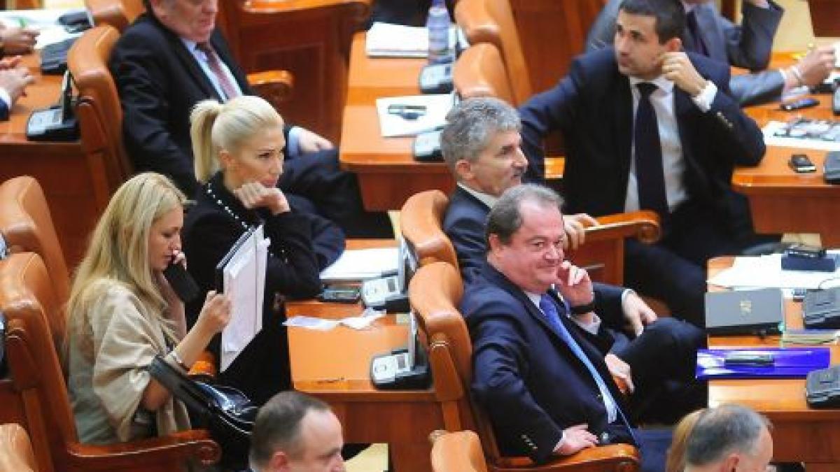 mai multi parlamentari pdl ar putea sa nu voteze proiectul de buget pe 2011 mai multi parlamentari pdl ar putea sa nu voteze proiectul de buget pe 2011