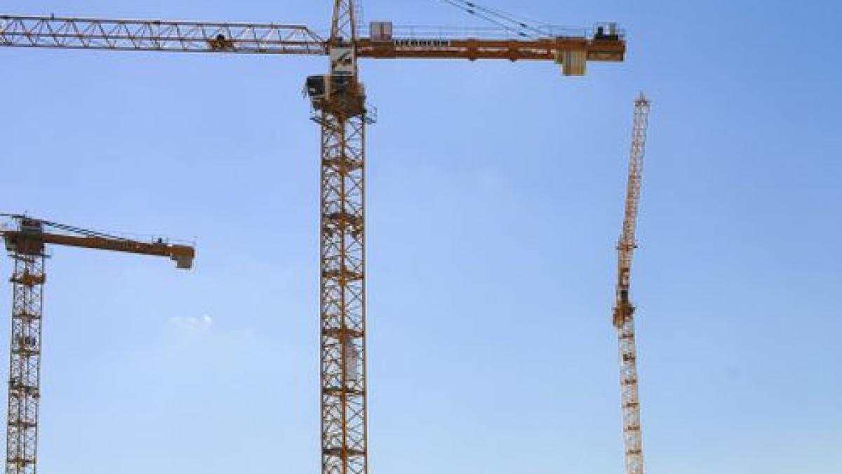 accident de munca la cernavoda o macara a cazut peste un muncitor