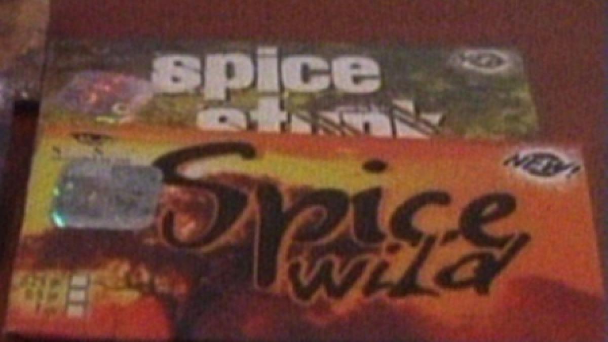 brasov trei liceeni au ajuns de la balul bobocilor la spital dupa ce au consumat droguri legale