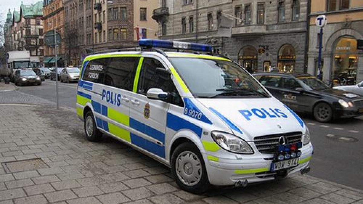 barbat suspectat de atacuri xenofobe dupa ce a impuscat opt imigranti arestat in suedia