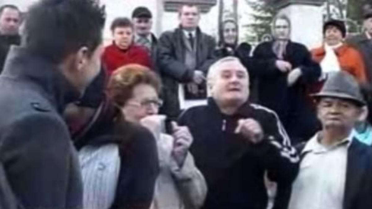 preot ortodox dat afara din cauza unor poze postate pe facebook