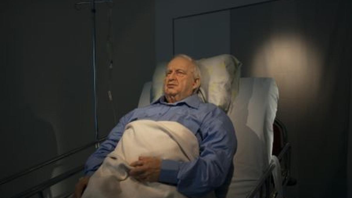 ariel sharon aflat in coma de patru ani transferat la ferma sa din israel