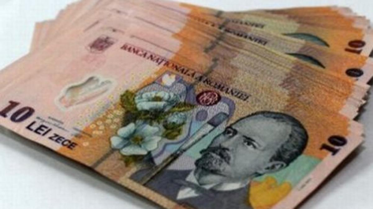 ins economia a scazut cu 0 7 in trimestrul al treilea fata de aprilie iunie