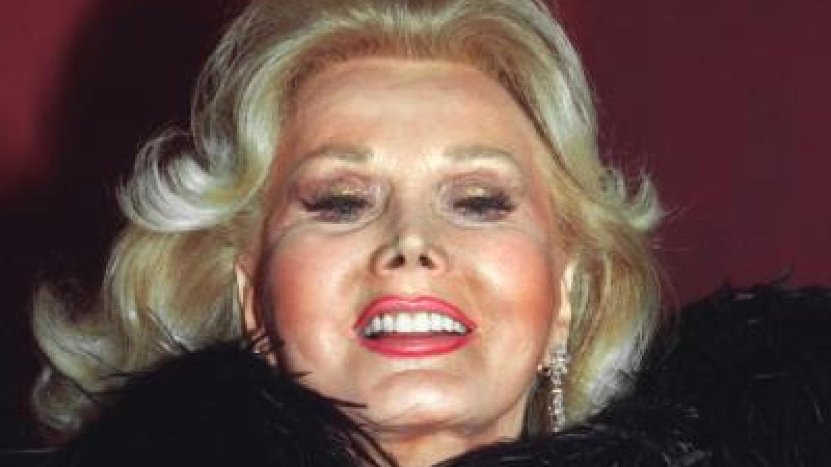 actrita zsa zsa gabor spitalizata pentru a patra oara in ultimele cinci luni