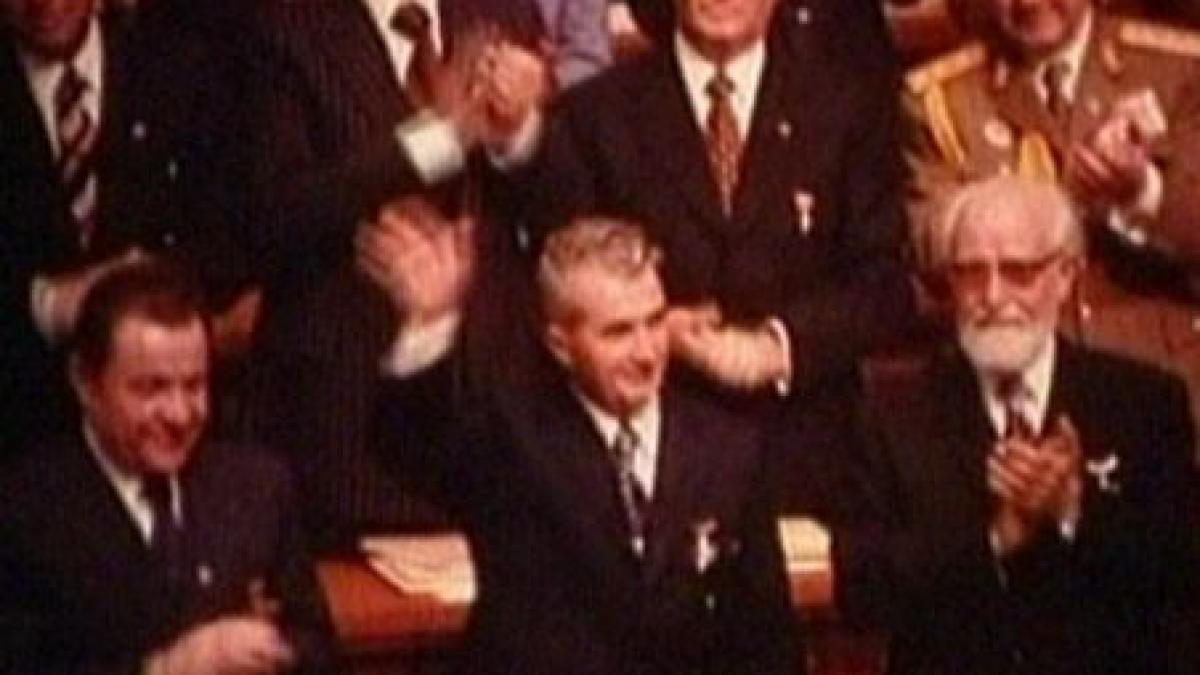 cei o mie de membri pcr vor la guvernare vezi cum arata o sedinta secreta a comunistilor