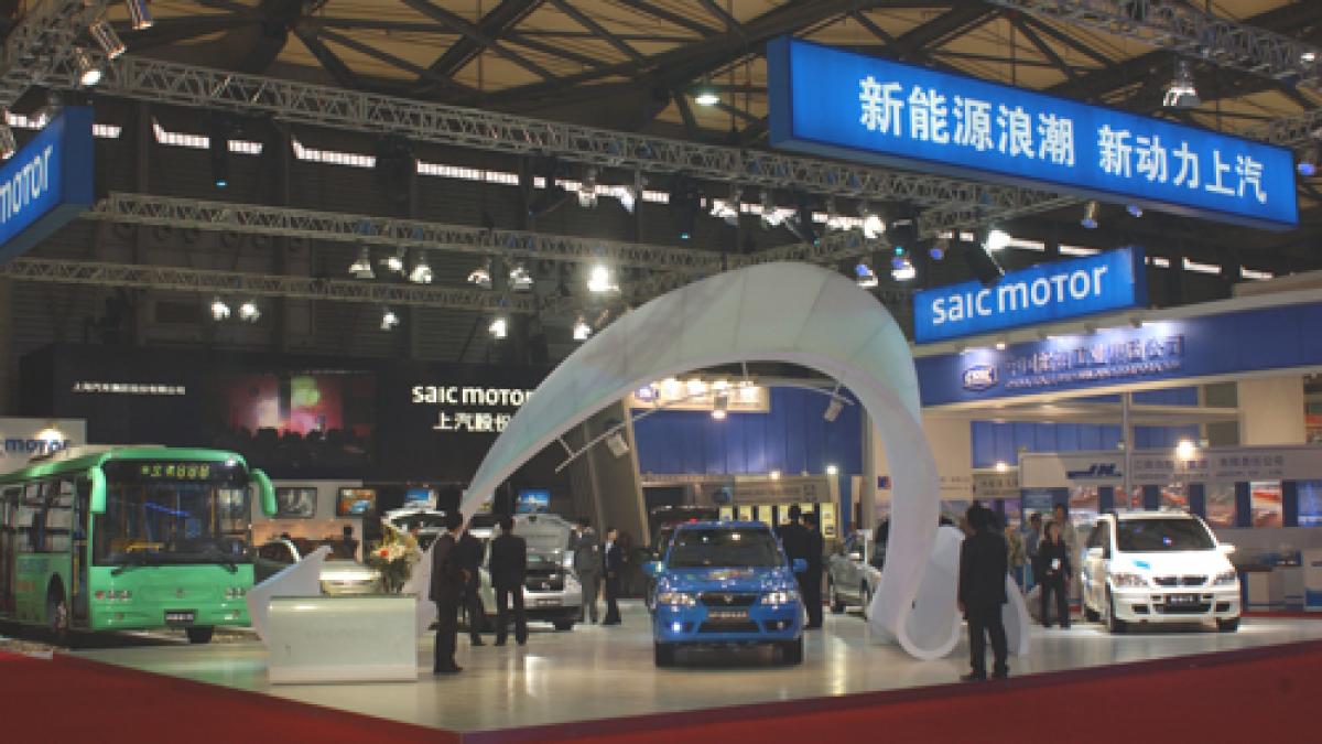 cel mai mare producator auto chinez negociaza achizitia a 1 din actiunile general motors