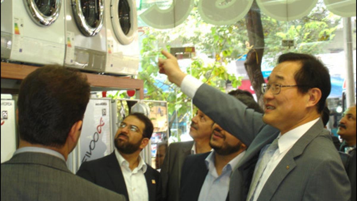 grupul iranian entekhab industrial a preluat daewoo electronics pentru 520 milioane de dolari