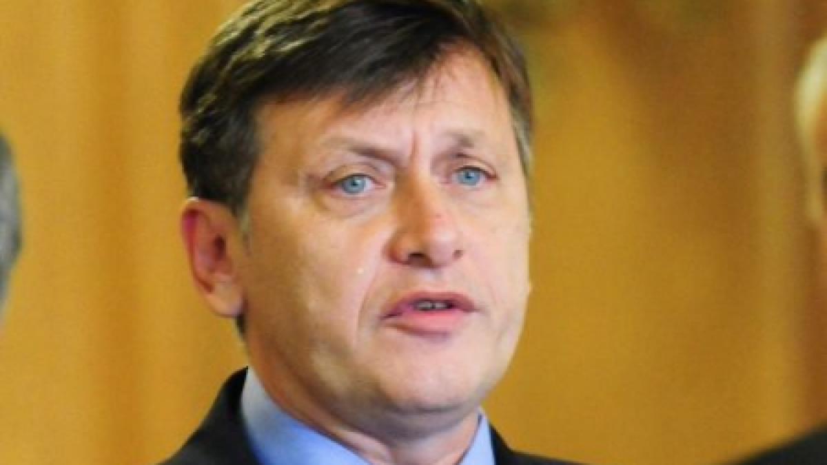 antonescu puterea face scandal ca am blocat legi dar au depasit cu 30 de zile termenul bugetului de