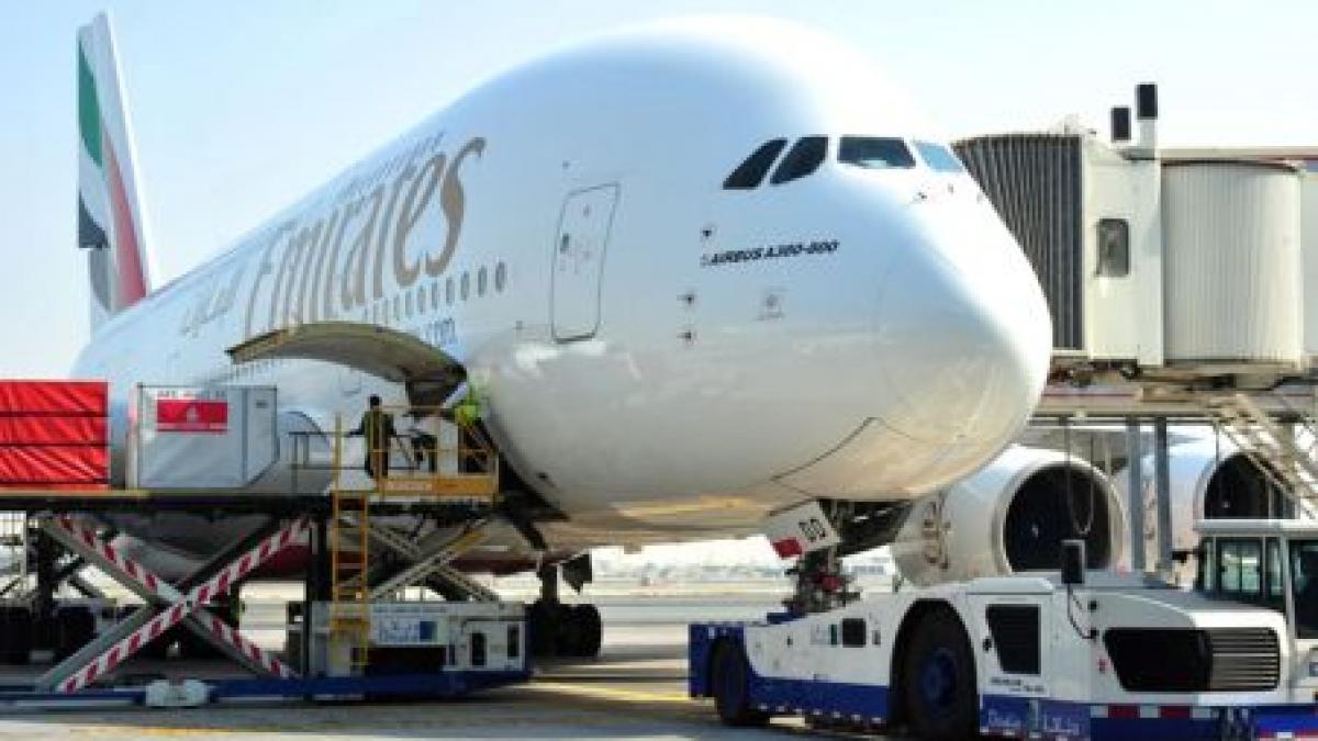 companiile aeriene emirates qatar watania si pegasus intra pe piata romaneasca din 2011