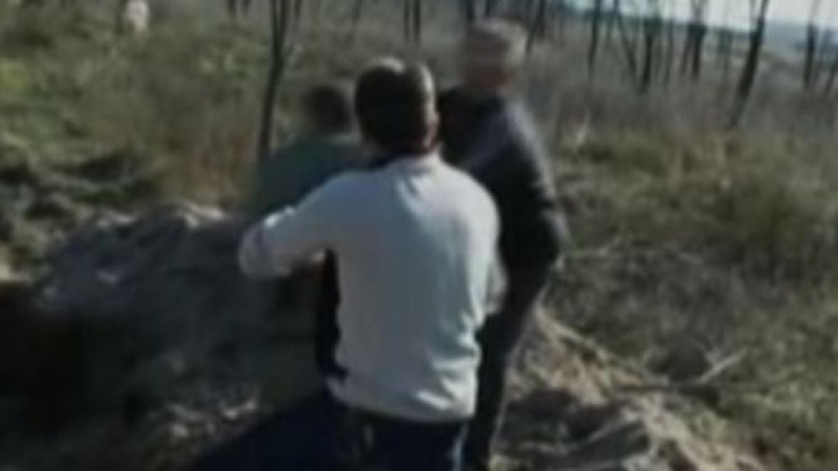 dambovita profesor de religie acuzat de padurar ca a furat niste tevi