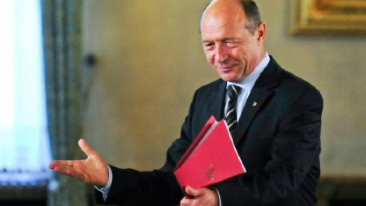 basescu catre ministri ma asteptam sa iesiti mai botiti va vad foarte fresh