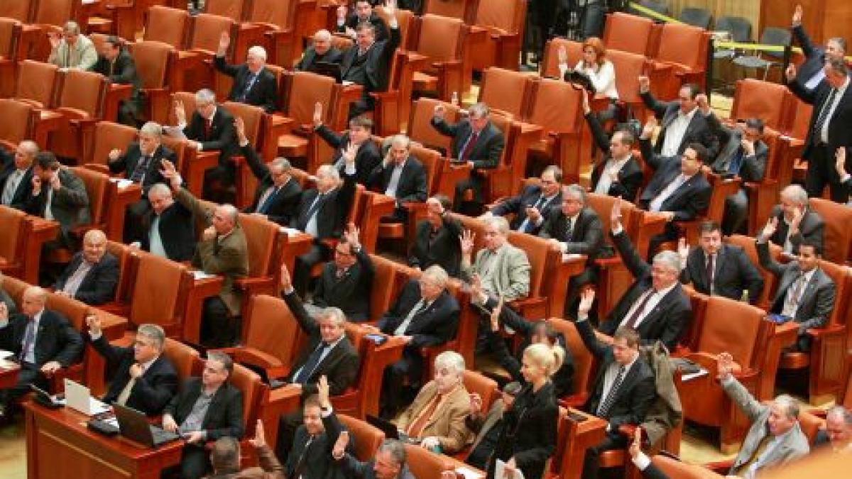 deputatii au adoptat calendarul reexaminarii legii pensiilor votul final pe 7 decembrie
