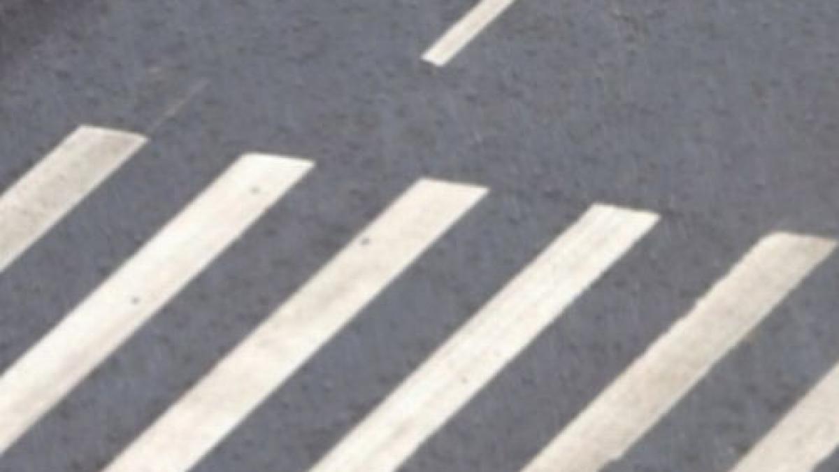 o femeie a fost accidentata mortal pe o trecere de pietoni din buzau fiica ei de 4 ani in stare