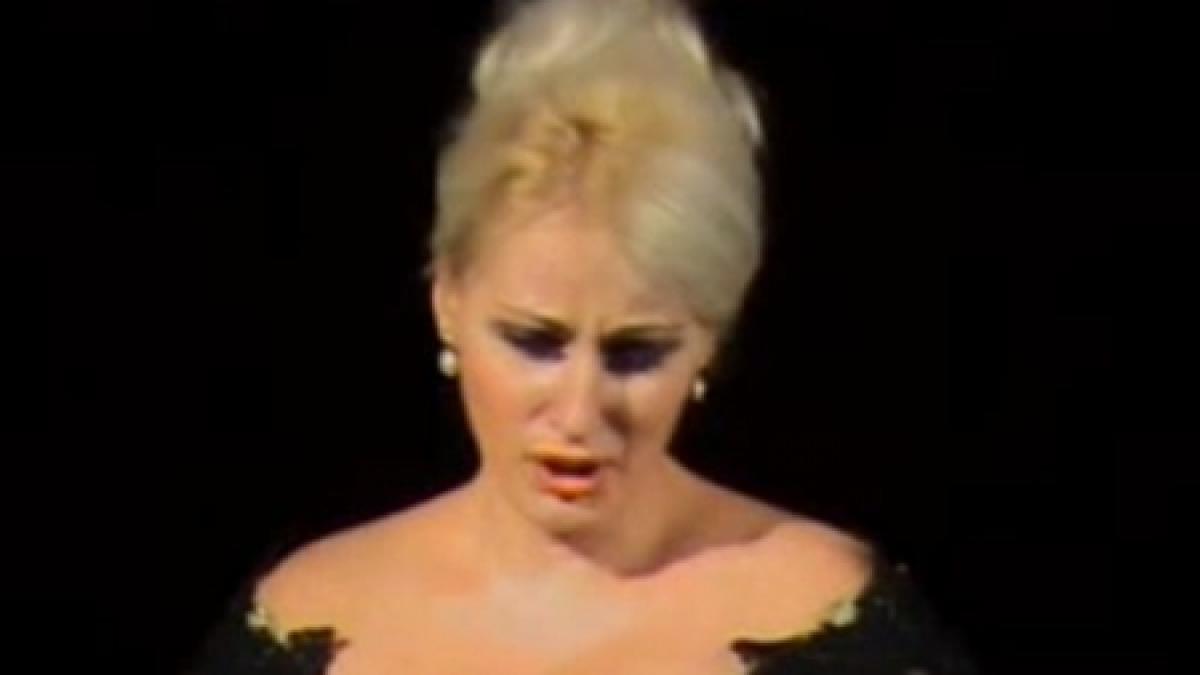 trupul sopranei roxana briban condus pe ultimul drum familia a lipsit de la inmormantare