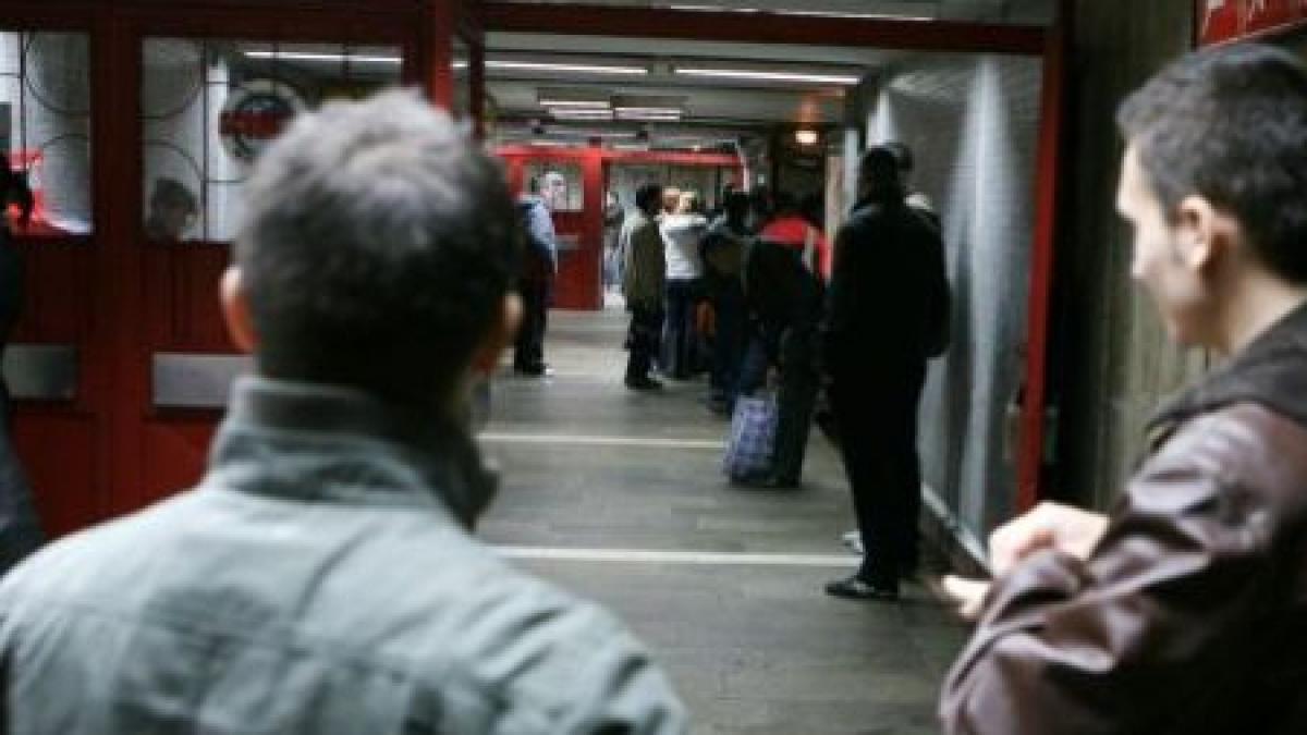 alarma falsa cu bomba la statia de metrou obor