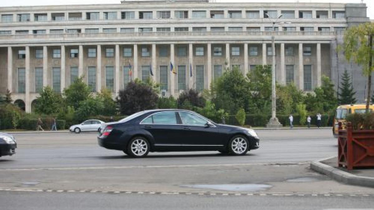 reactia guvernului privind primele angajatilor banii s au dat pentru anul trecut