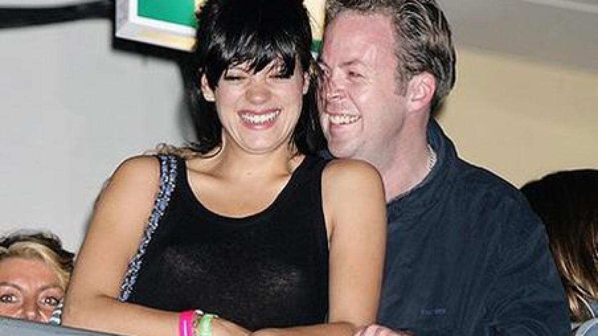 lily allen vrea sa se casatoreasca de anul nou