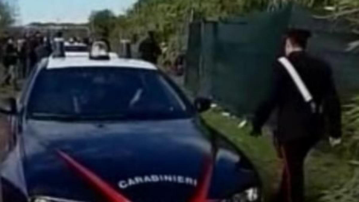 zece romi au agresat doi politisti care incercau sa ii opreasca pentru conducere pe contrasens