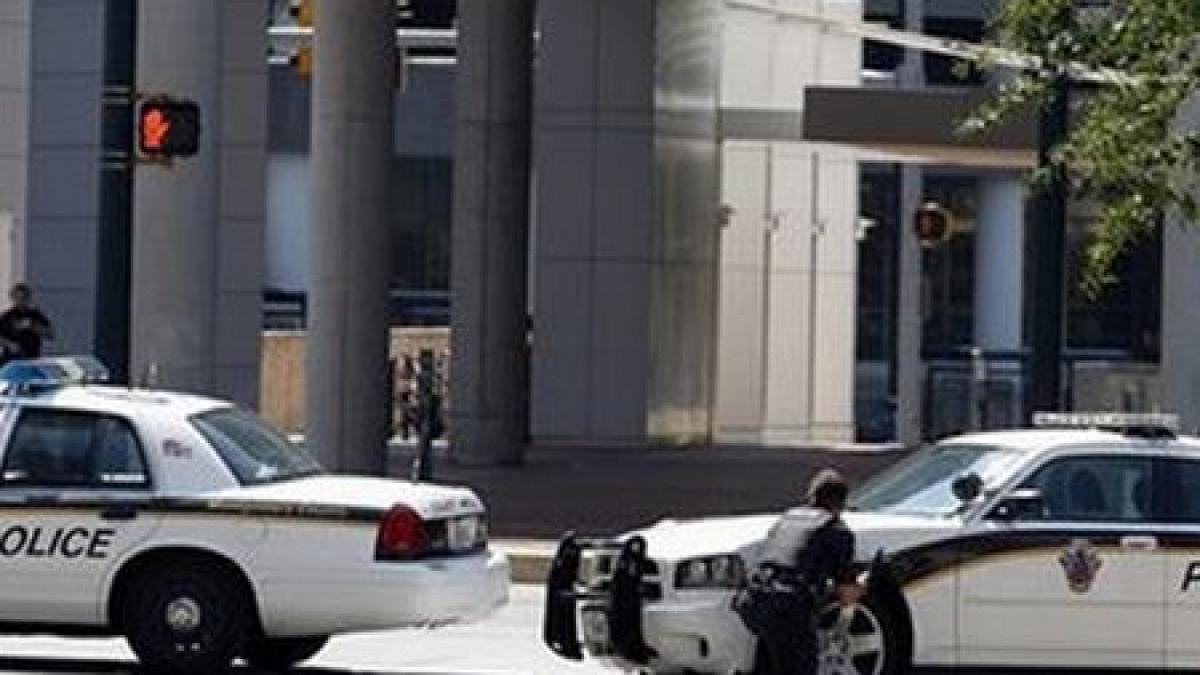 sua un elev inarmat a luat ostatici 24 de oameni