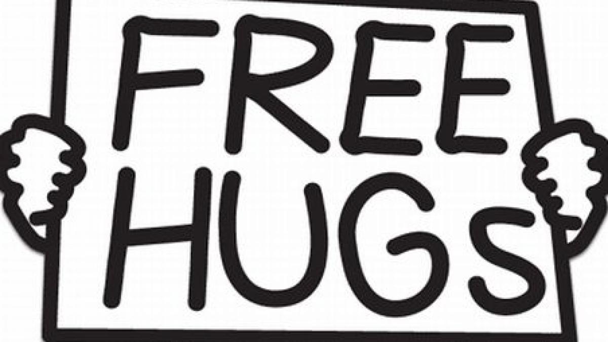 brasov campania free hugs a avut loc pentru al treilea an consecutiv de ziua romaniei