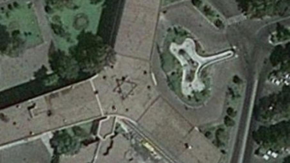 Steaua lui David, pe acoperişul aeroportului din Teheran. Descoperirea a indignat Iranul