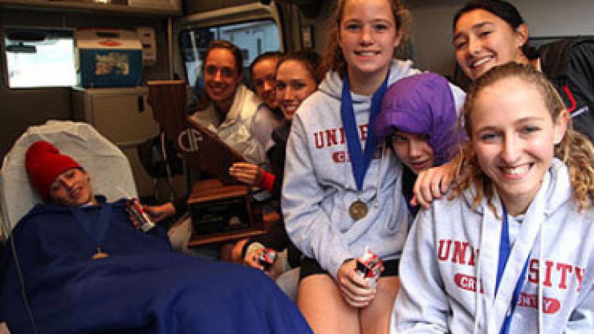 o atleta s a tarat la un maraton pentru a aduce victoria antrenorului ei