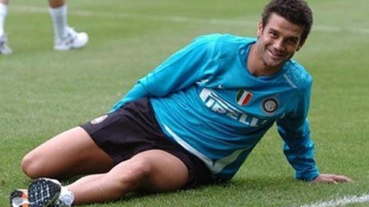 chivu desemnat fotbalistul anului 2010 la gala fotbalului romanesc