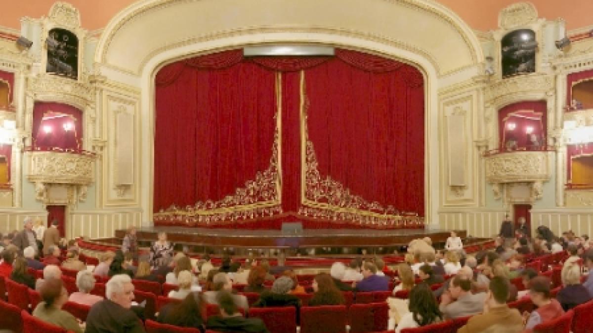 cat costa revelionul la opera nationala din bucuresti