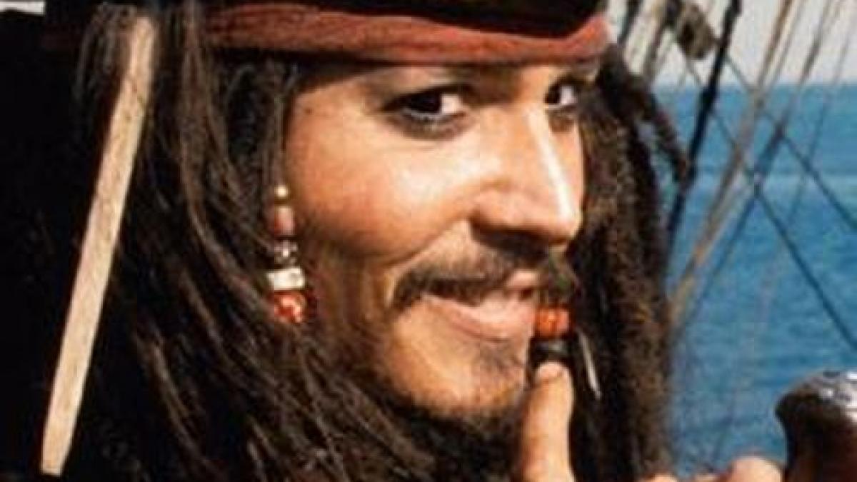 jack sparrow cauta tineretea vesnica in noul film din seria piratii din caraibe