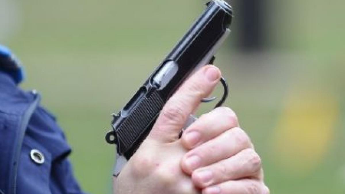 sua un barbat inarmat a atacat o scoala din florida