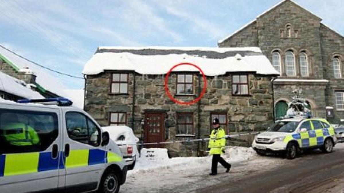 marea britanie o femeie si a sufocat cei doi copii dupa care sinucis