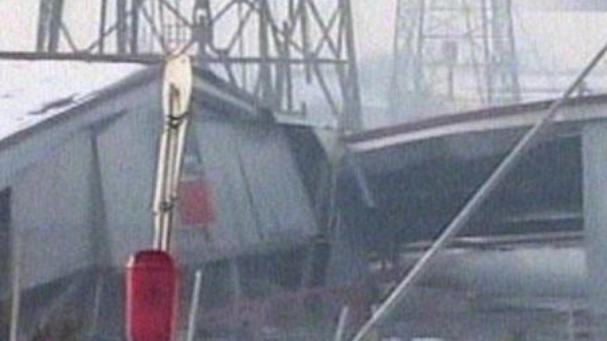 ocna mures un crater de zece metri latime a provocat prabusirea unui supermarket doua cladiri au