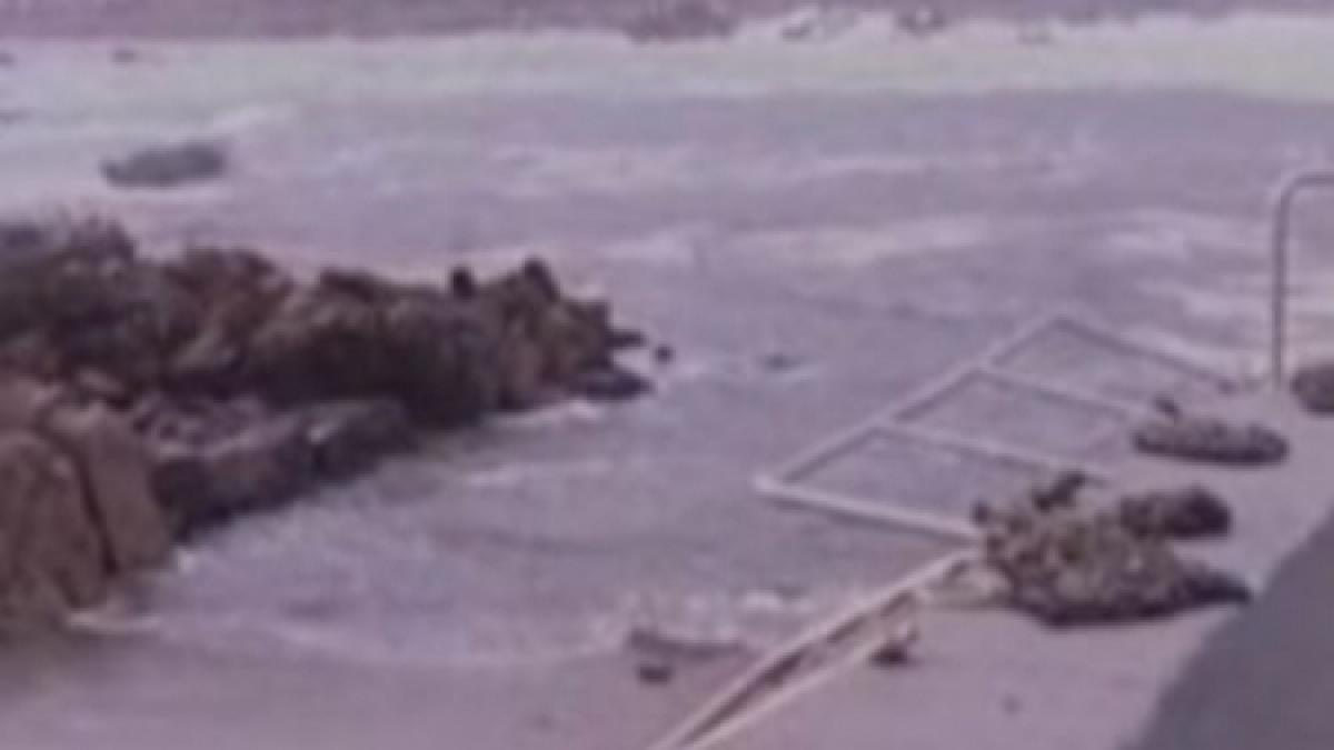 inundatiile fac ravagii orase intregi acoperite de ape in spania si sua