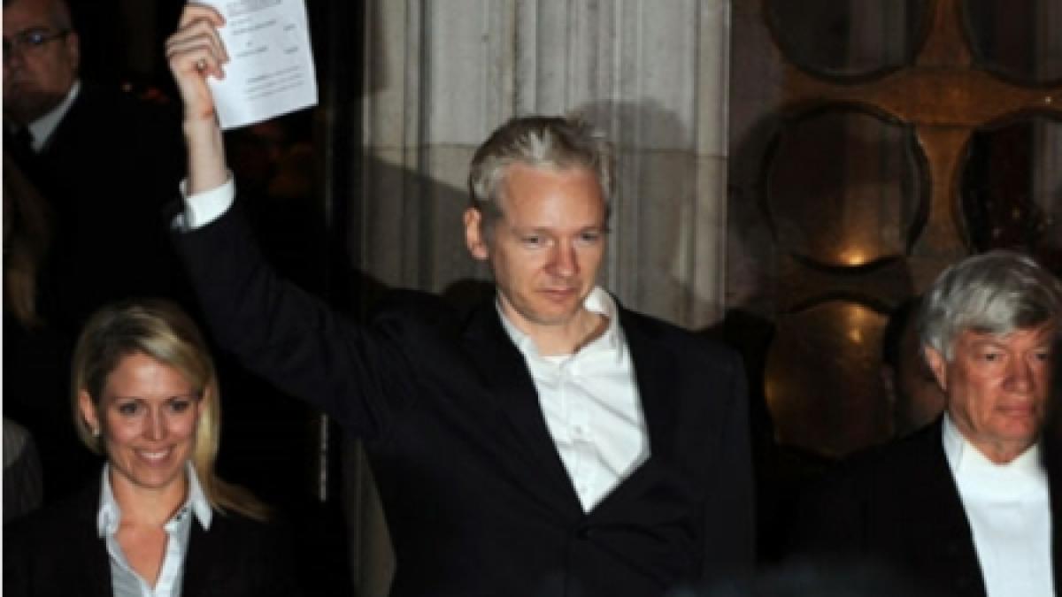 julian assange va castiga 1 2 milioane de dolari de pe urma autobigrafiei sale