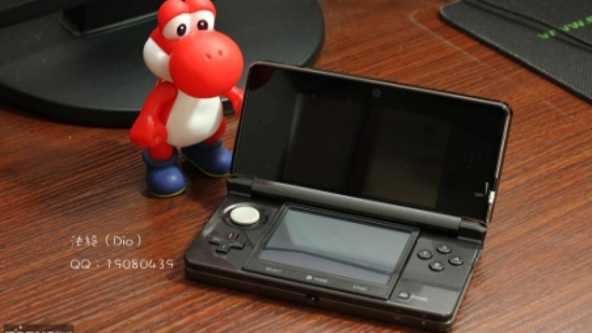consola nintendo 3ds apare in imagini pe internet inaintea prezentarii oficiale
