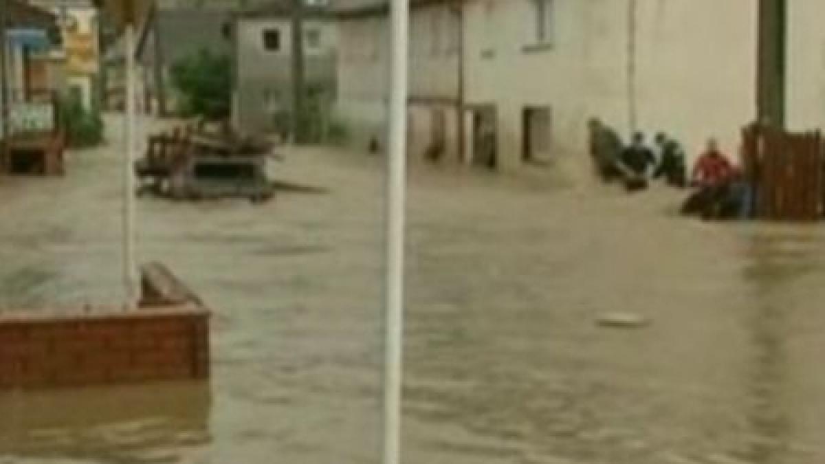 australia trei morti si 200 000 de sinistrati in urma inundatiilor devastatoare