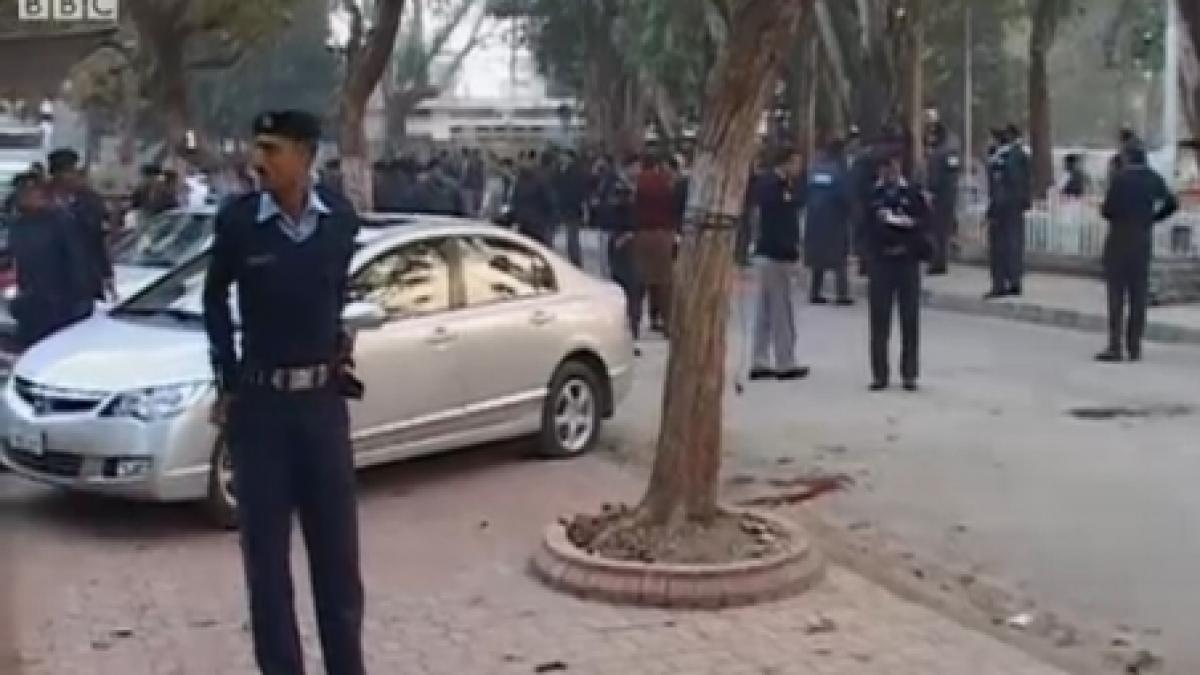 guvernator pakistanez important asasinat de propria garda de corp