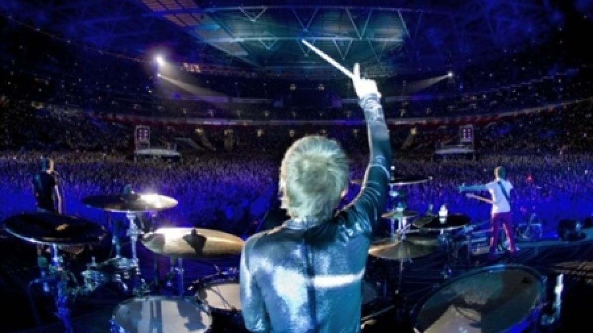 trupa muse printre stele vrea sa cante in spatiu