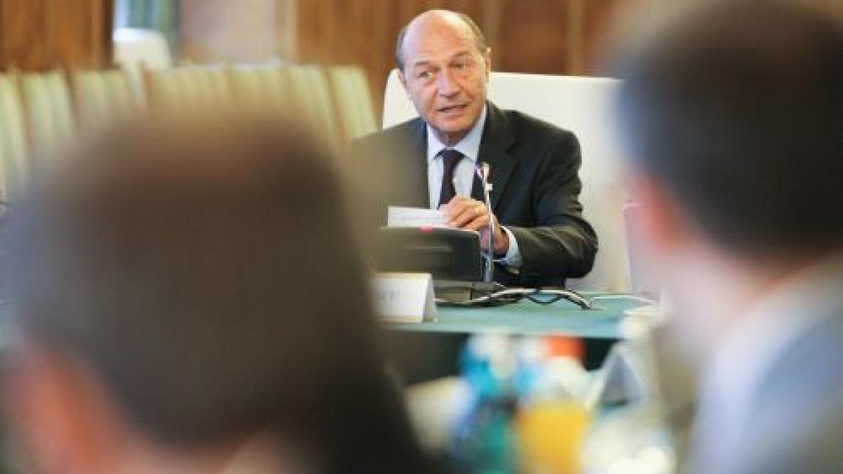 basescu romania trebuie sa aiba un acord precautionary cu fmi
