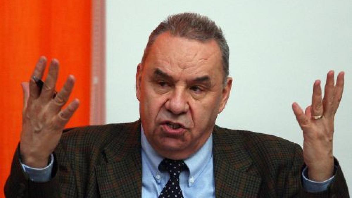 marga basescu a stricat sistemul de educatie si a facut o odrasla agramata parlamentar european