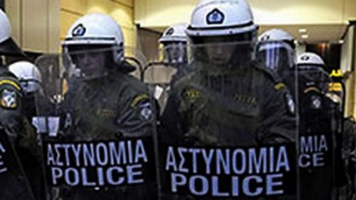 revolta intr o localitate din grecia din cauza unui proiect de amenajare a unei gropi de gunoi