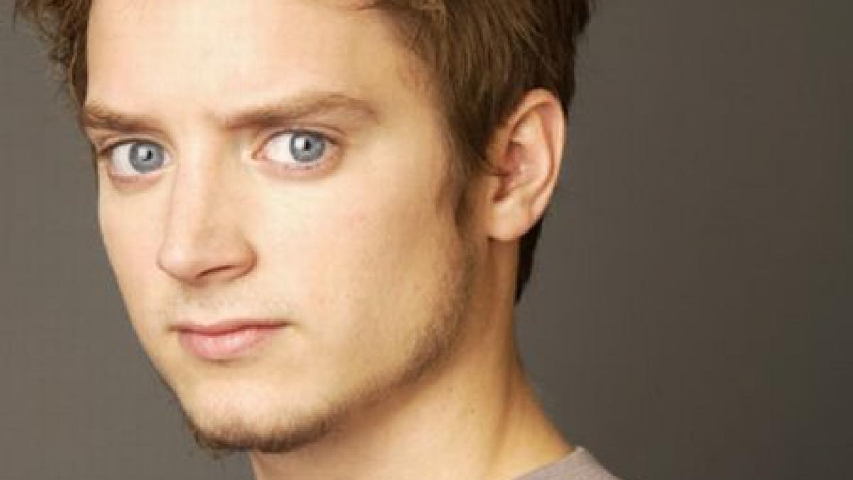 actorul elijah wood va juca in the hobbit interpretand din nou rolul lui frodo