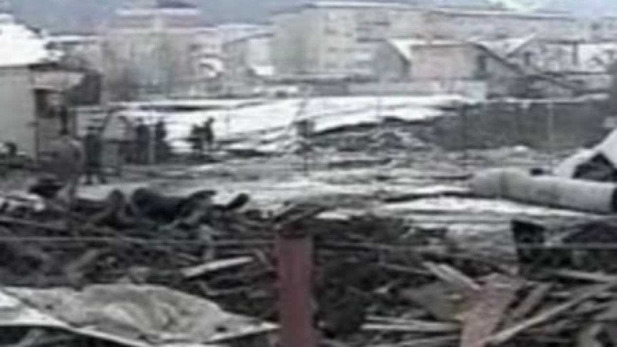 craterul de la ocna mures a fost imprejmuit cu un gard pentru a tine localnicii departe de pescuit