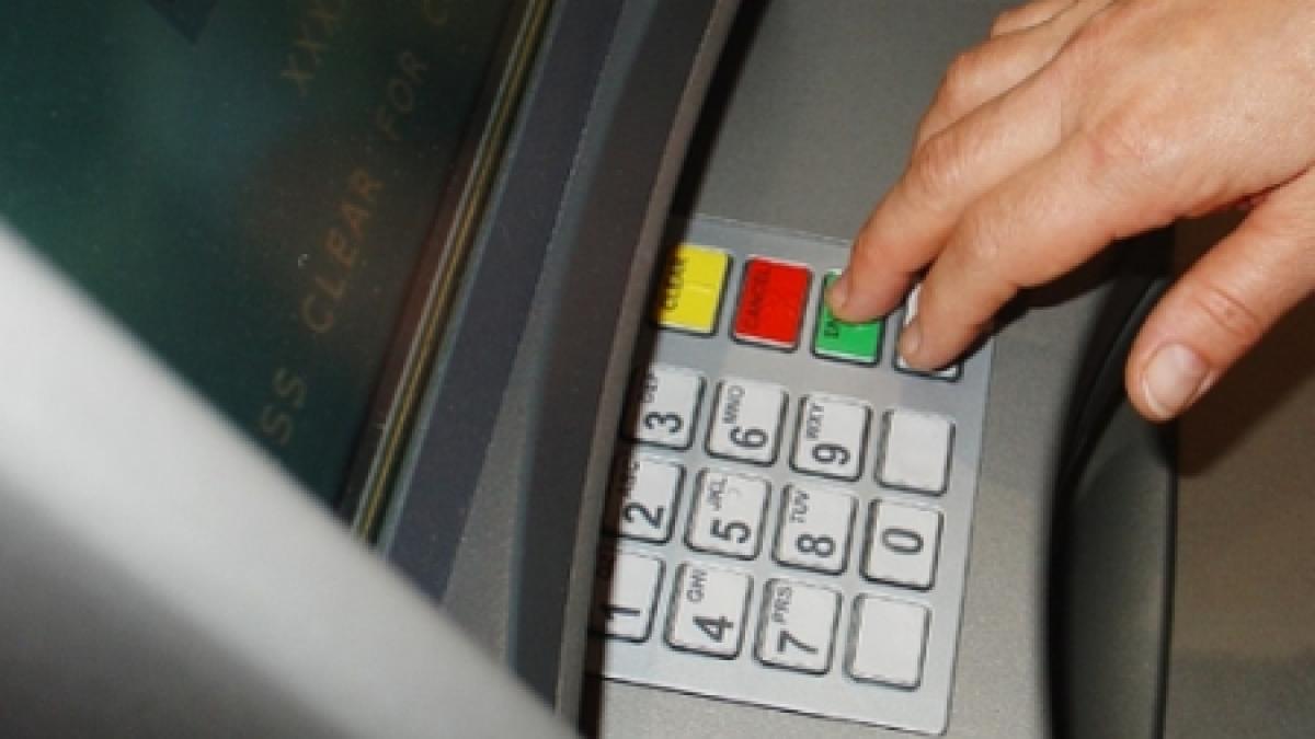 bancomatele sunt la fel de murdare ca toaletele publice