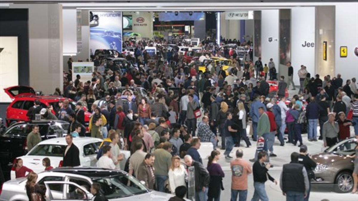 primul salon auto din 2011 la detroit constructorii mizeaza din nou pe modele electrice