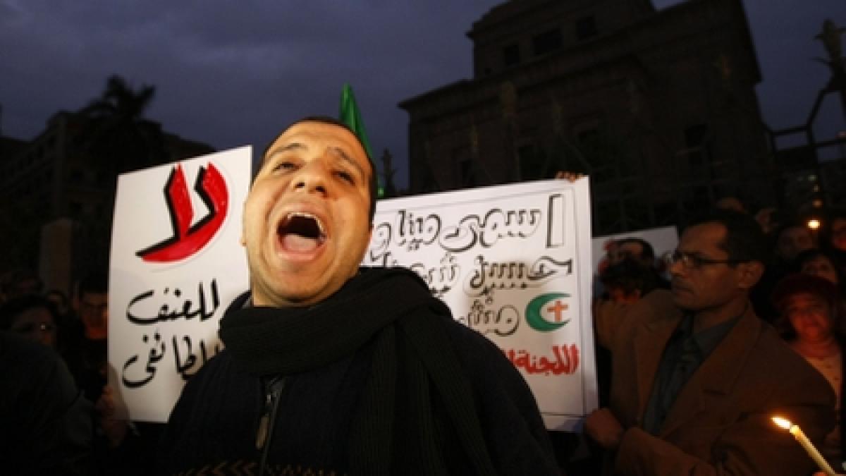 a repetat gestul care a provocat revoltele din tunisia un egiptean si a dat foc in fata