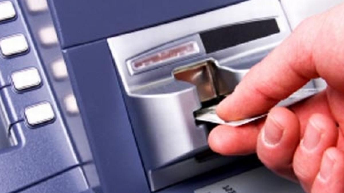 ue renunta la cardurile cu banda magnetica in favoarea celor cu cip