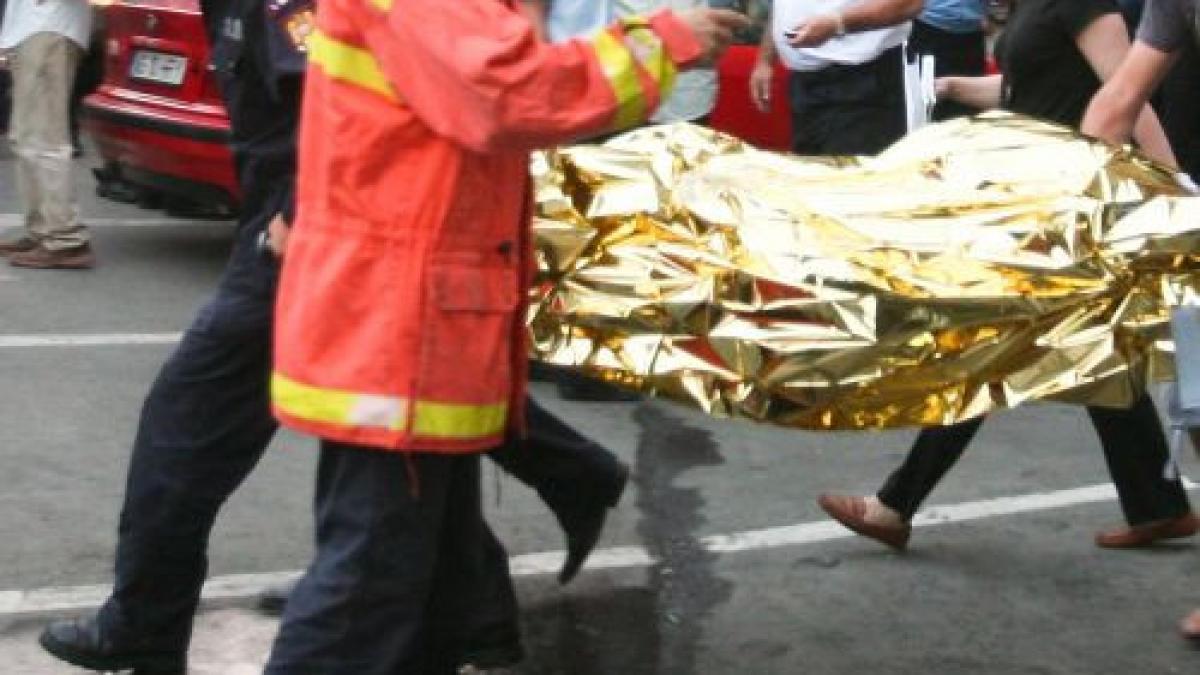 vasluian in stare grava dupa ce si a dat foc spunand ca nu mai are cu ce si creste copiii