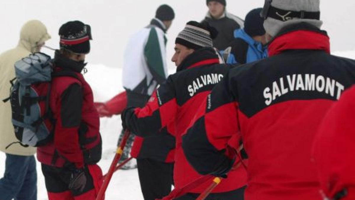 cei patru turisti blocati pe valea caraimanului au fost salvati