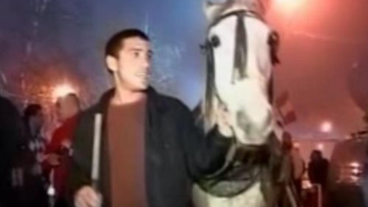 protest inedit la constanta s a dus la benzinarie cu masina trasa de un cal